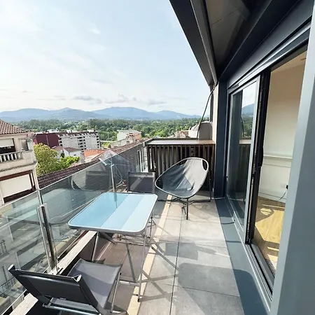 Atico Fernandez Vega Apartmán